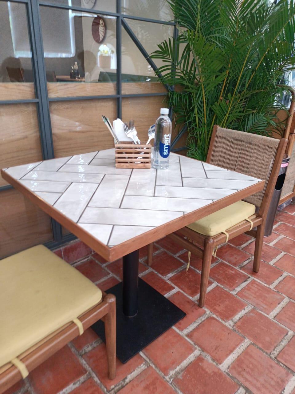Herringbone Tile-Top Cafeteria Table in Cream Herringbone with Wood Edge – ZLOFY Furniture