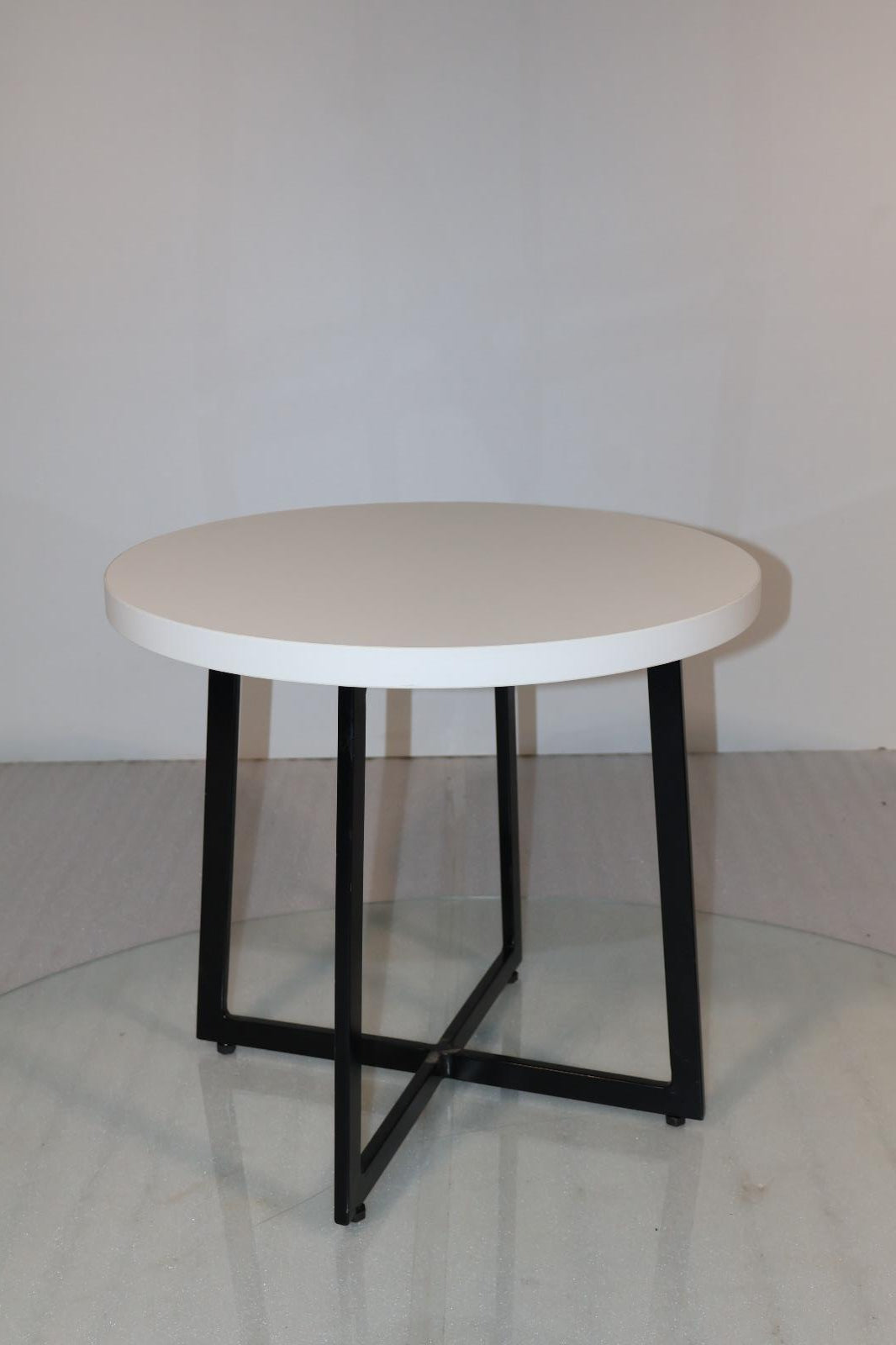 Round White-Top Table with Cross-Leg Base in White Top with Black Base – ZLOFY Furniture
